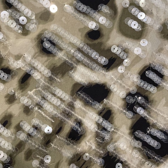 Vince Camuto animal print sequin loose fit top - Picture 7 of 10